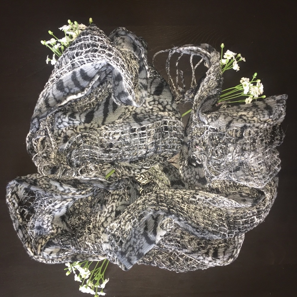 Gray Printed Scarf